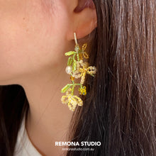 Load image into Gallery viewer, Yellow flowers with pearl earring studs
