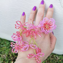 Load image into Gallery viewer, Pink Dahlia flower beaded ring
