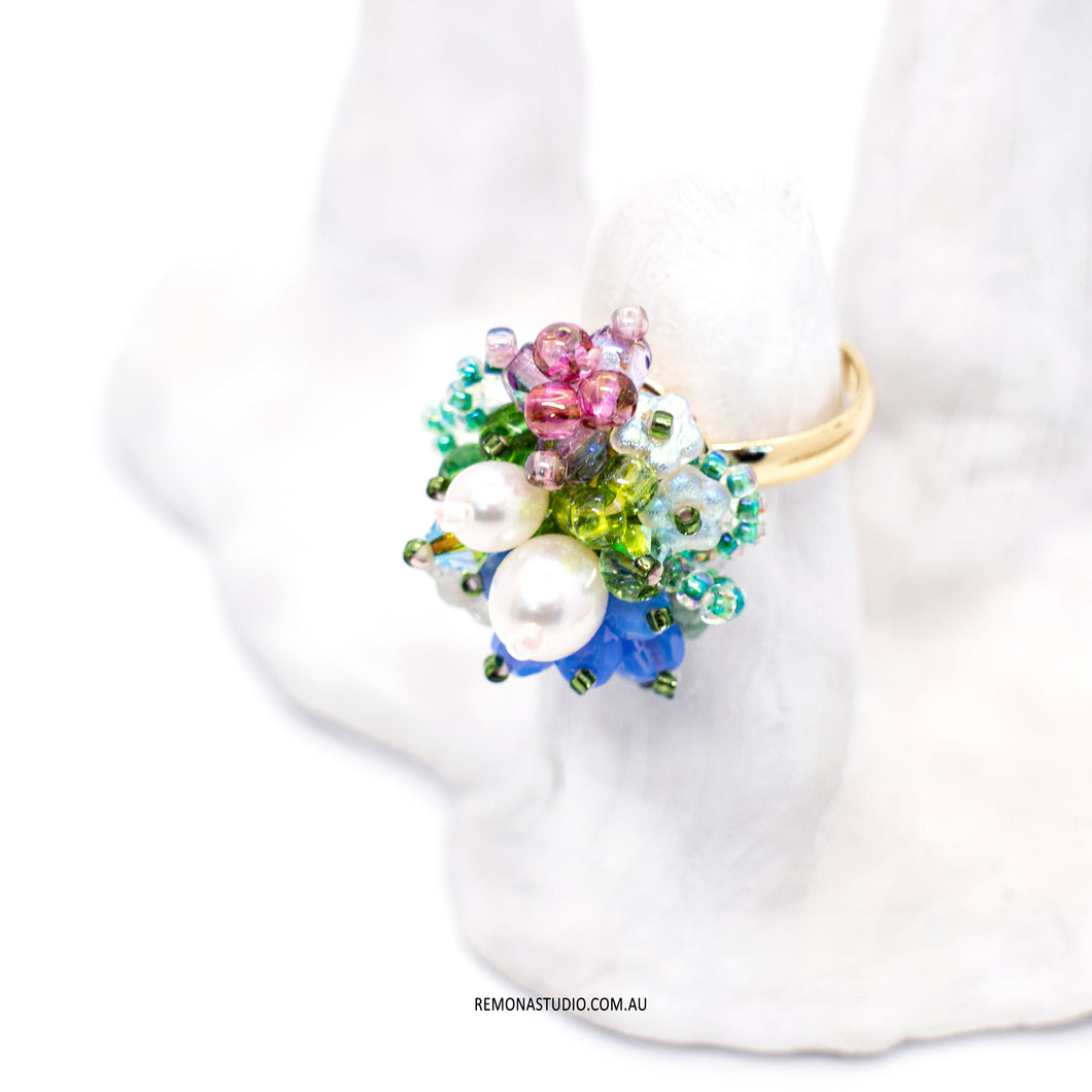 Blue and pink flowers with pearls - Gold-plated open ring
