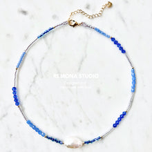 Load image into Gallery viewer, Blue Single Pearl beaded short necklace
